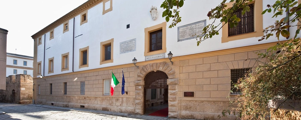 Palermo classica palazzo branciforte